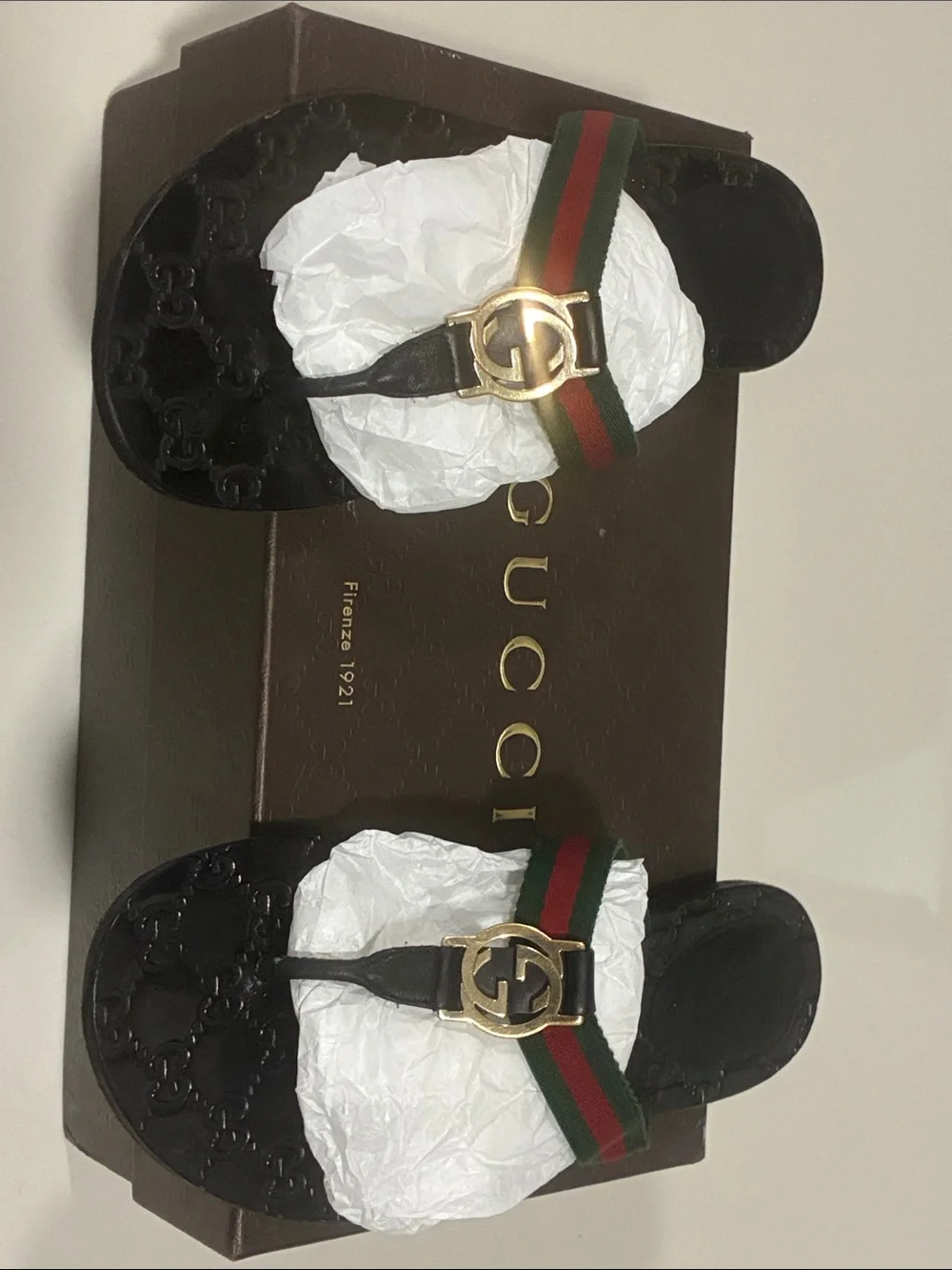 Gucci sandals Authentic w box